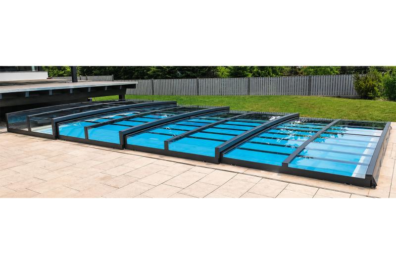 Poolüberdachung Nevada, flache Ausführung, Außenmaß L 8,10 m x B 4,13 m