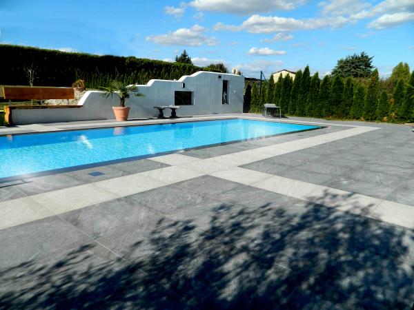 Grau Feinsteinzeug Pool 7,0 x 3,5 m