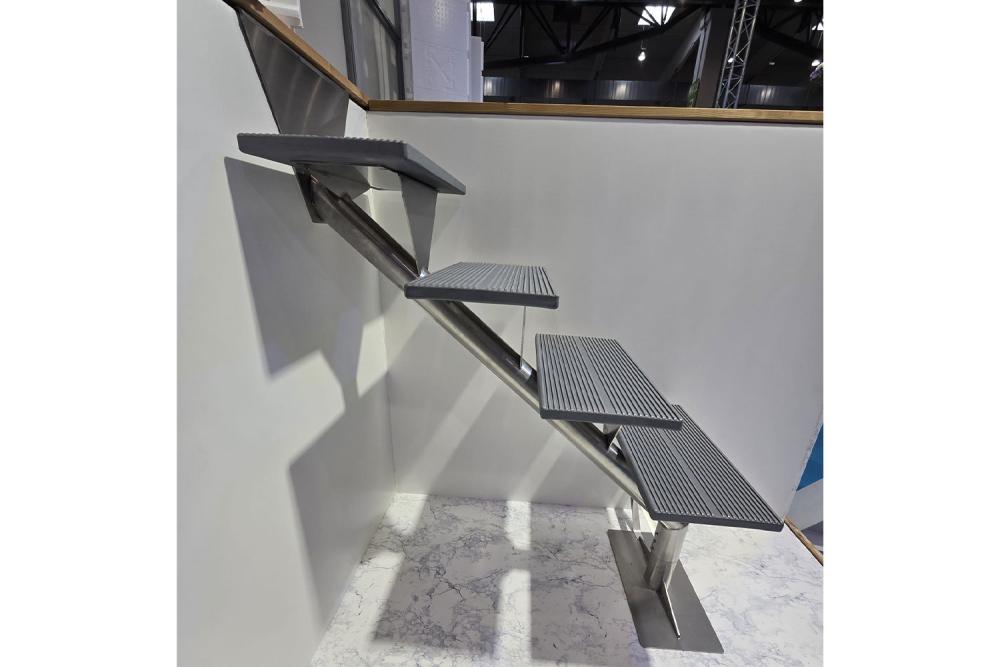 Edelstahlleiter Elegance 4-stufig